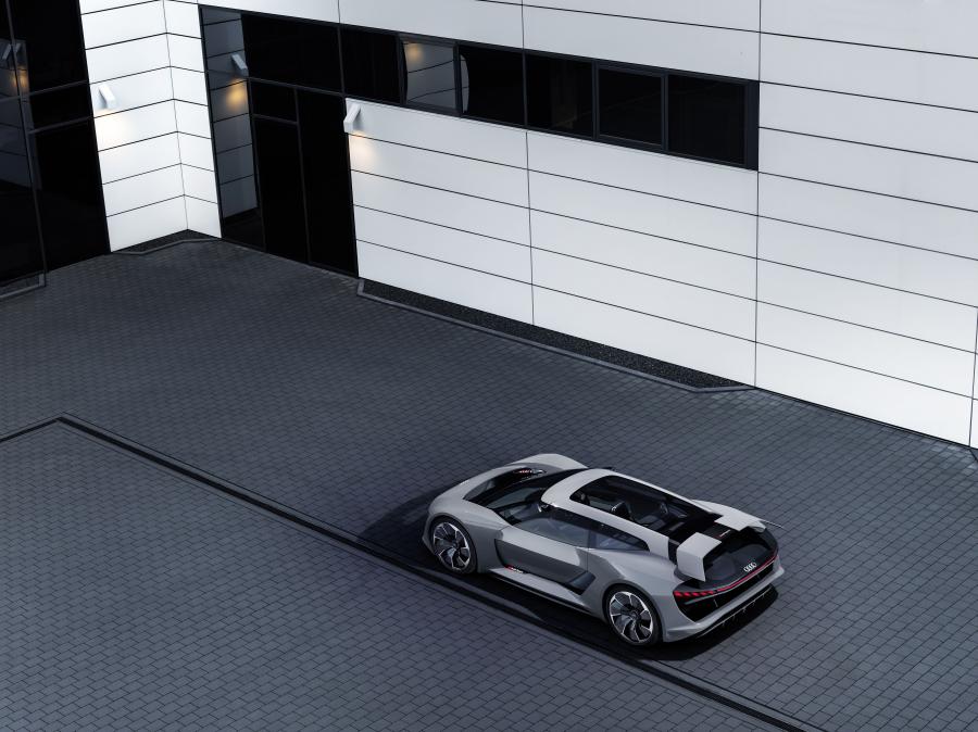  Audi PB 18 e-tron 2018 года  (фото 32 из 51)